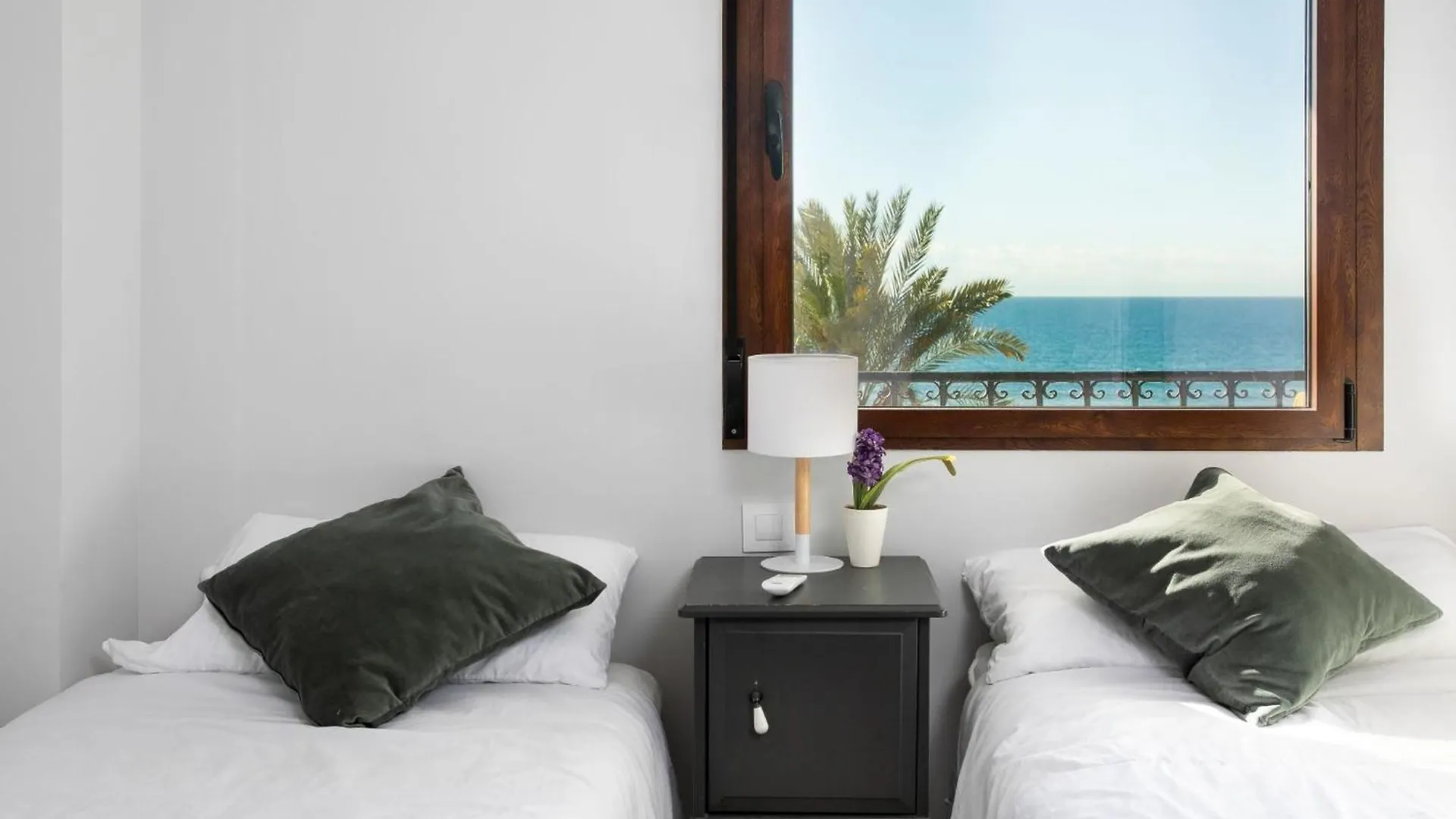 Apartment Rinconada Beachfront By Interhome رينكون ذي لا مْبيكتوري إسبانيا