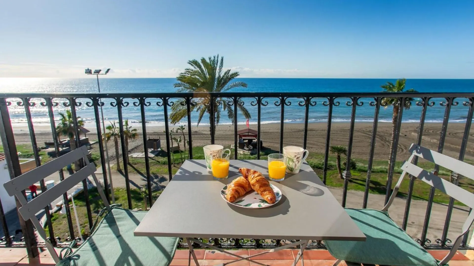 Apartment Rinconada Beachfront By Interhome رينكون ذي لا مْبيكتوري